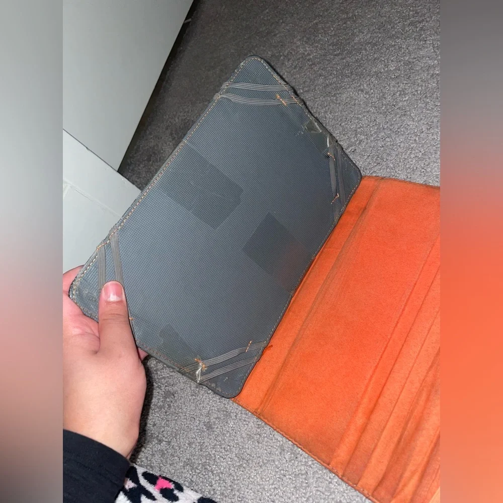 Polaroid brand iPad carrying case